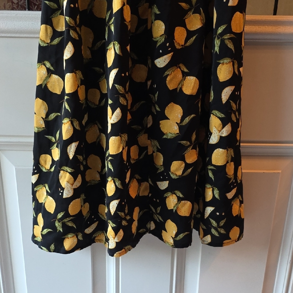 SHEIN Black and Yellow Floral Dress - Picture 7 of 8